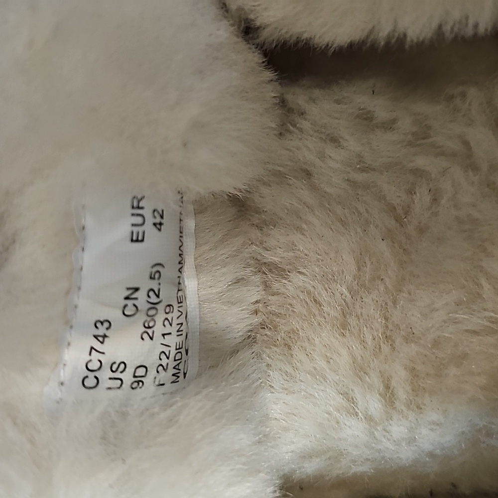 Coach Suede/Sherling  Beige Moccasins 9D - Picture 8 of 11